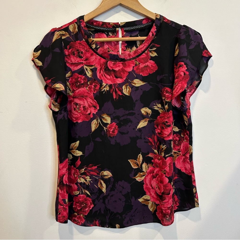Laura Dark Floral Short Flutter Sleeve Tee Shirt Lace Neckline Detail Blouse
